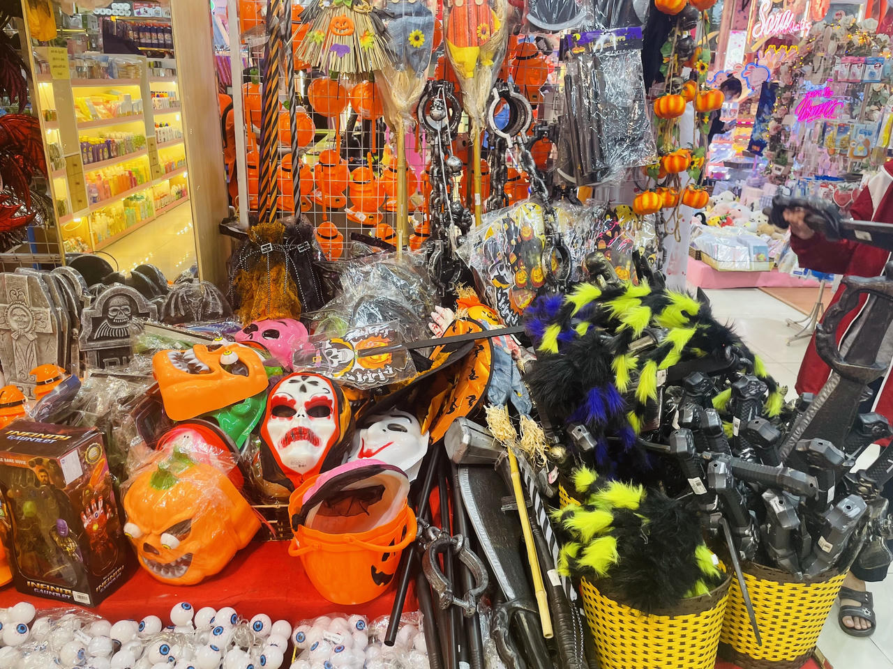 Sôi động thị trường Halloween