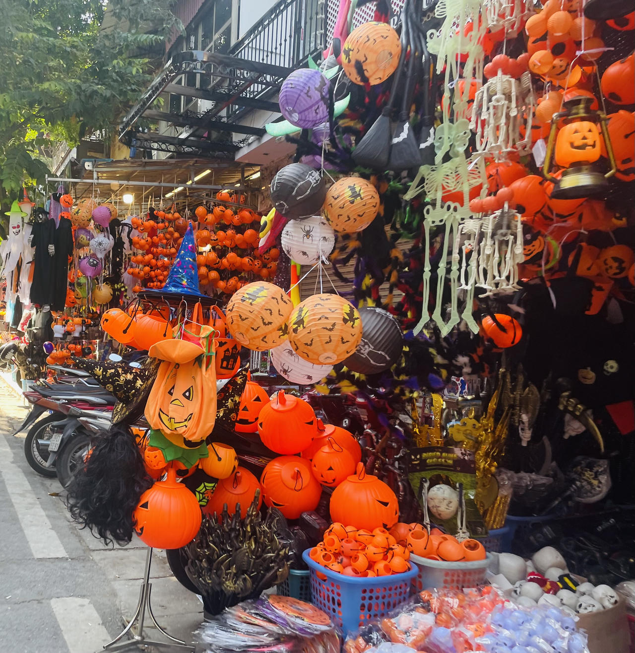 Sôi động thị trường Halloween