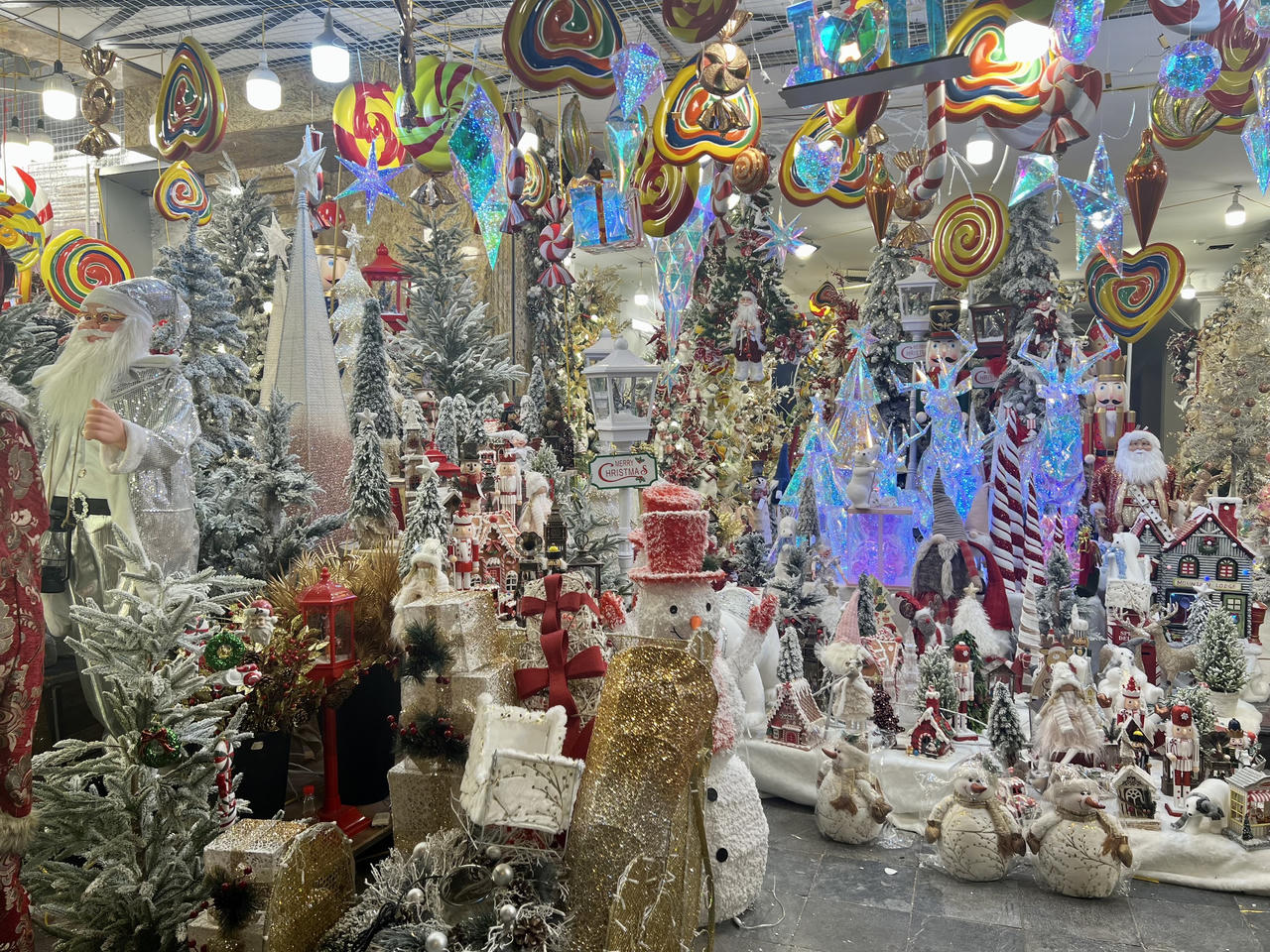 Thị trường Giáng sinh sôi động sớm