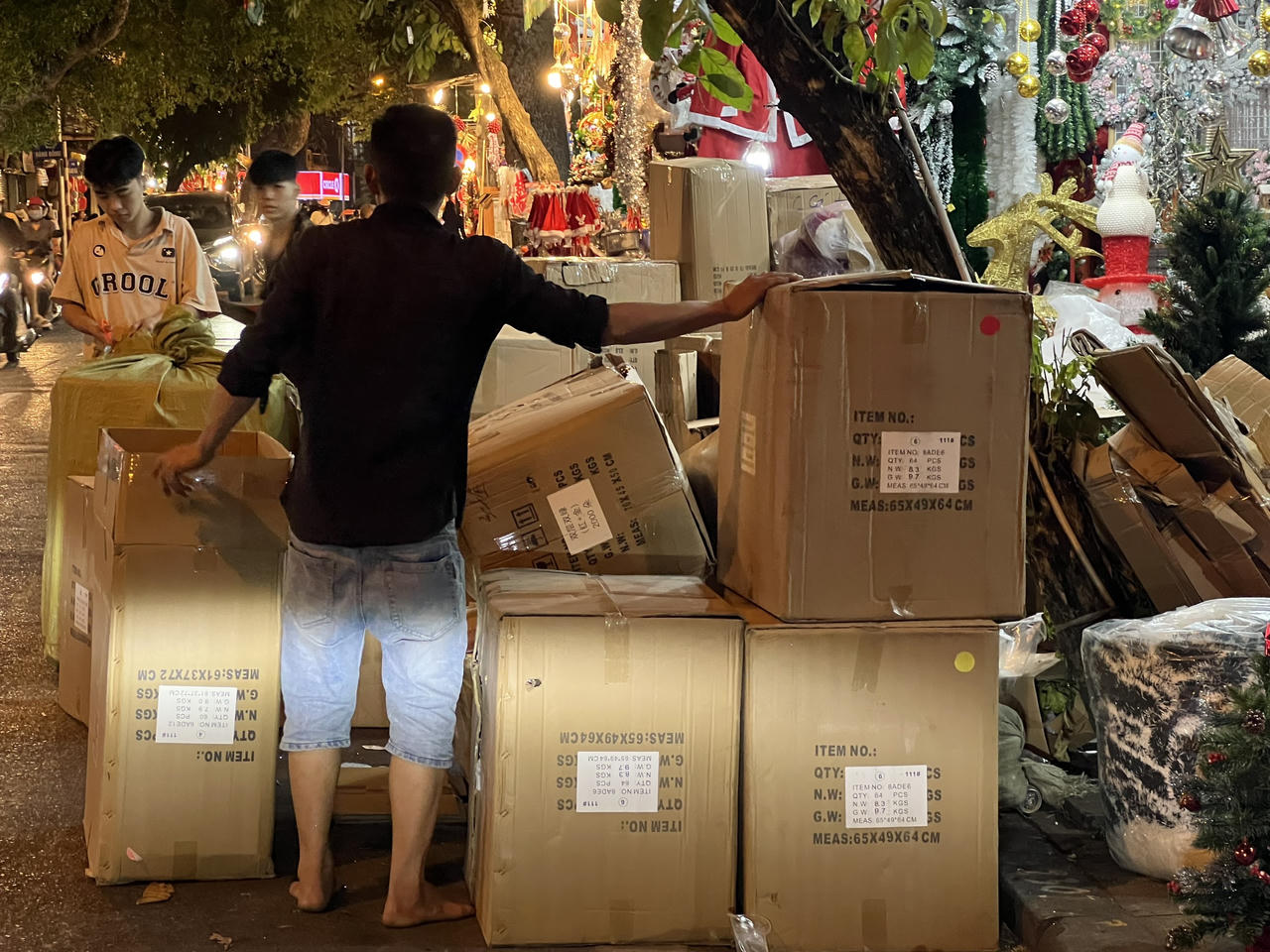 Thị trường Giáng sinh sôi động sớm