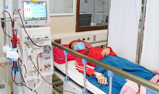 2 trẻ suy thận nặng do gia đình tự ý dùng thuốc Nam trị bệnh