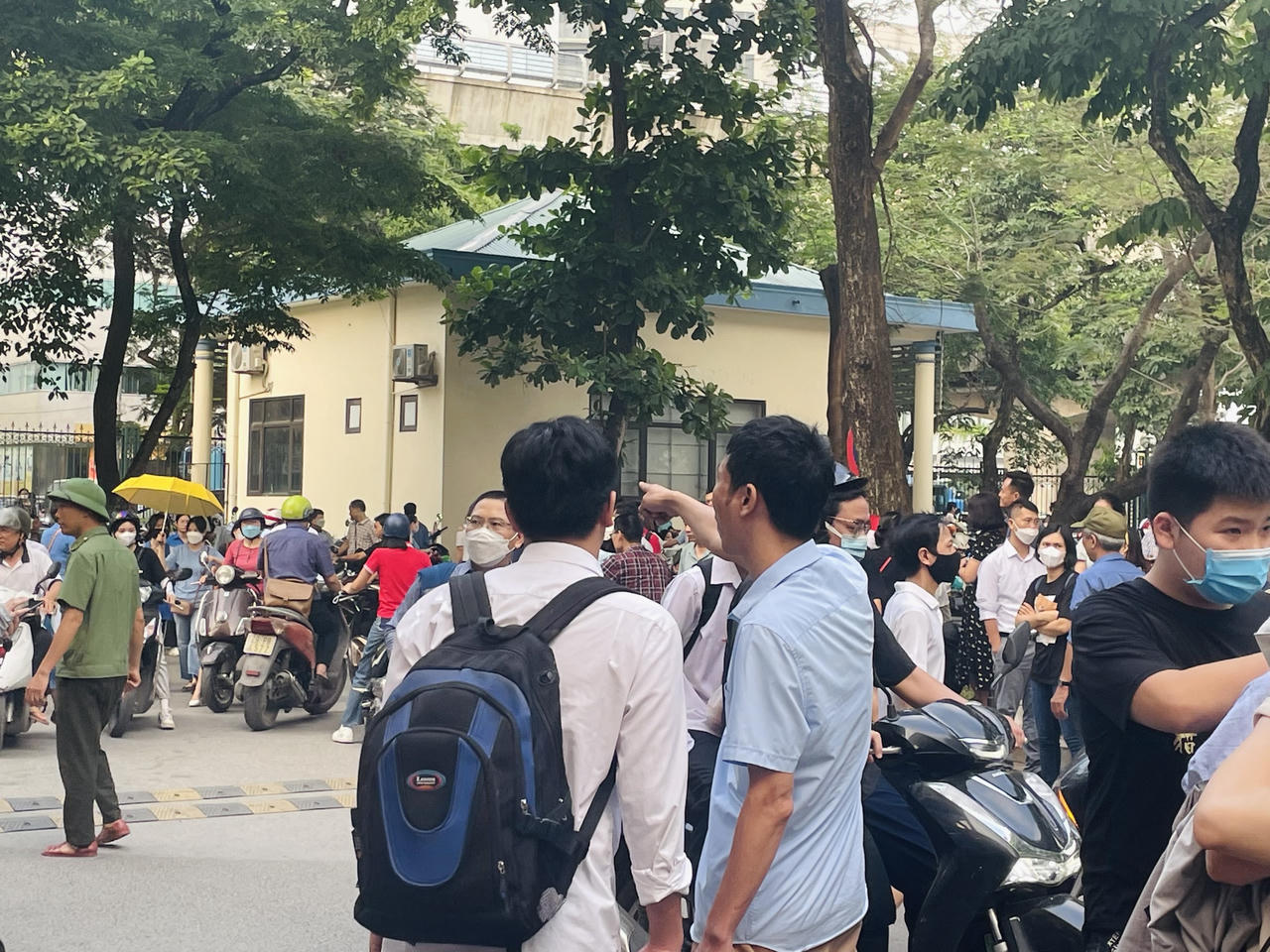 Hơn 6.000 sĩ tử bước vào kỳ thi lớp 10 chuyên đầu tiên tại Hà Nội