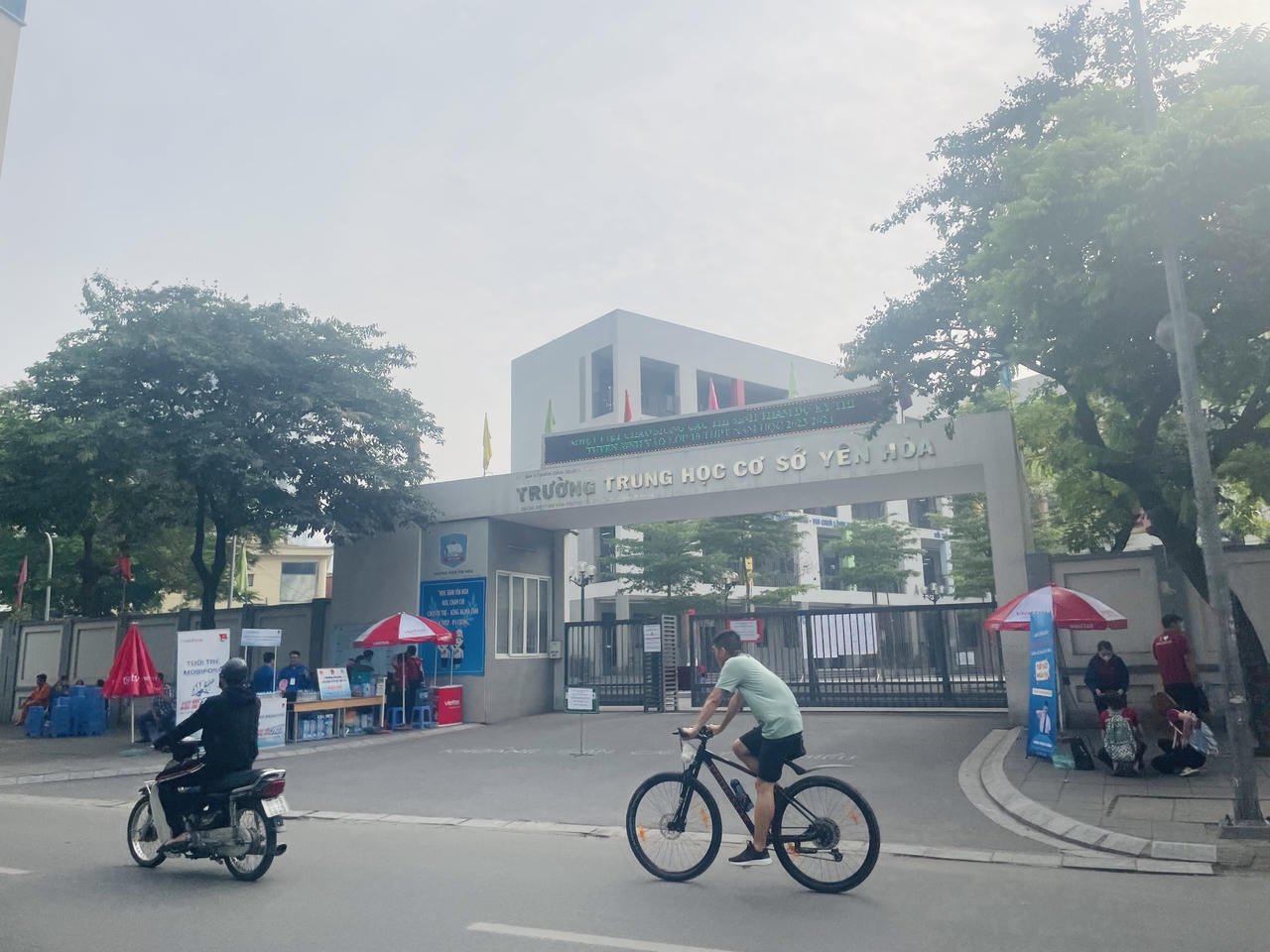 Hơn 100.000 thí sinh Hà Nội bước vào môn thi đầu tiên tranh suất vào 10 công lập