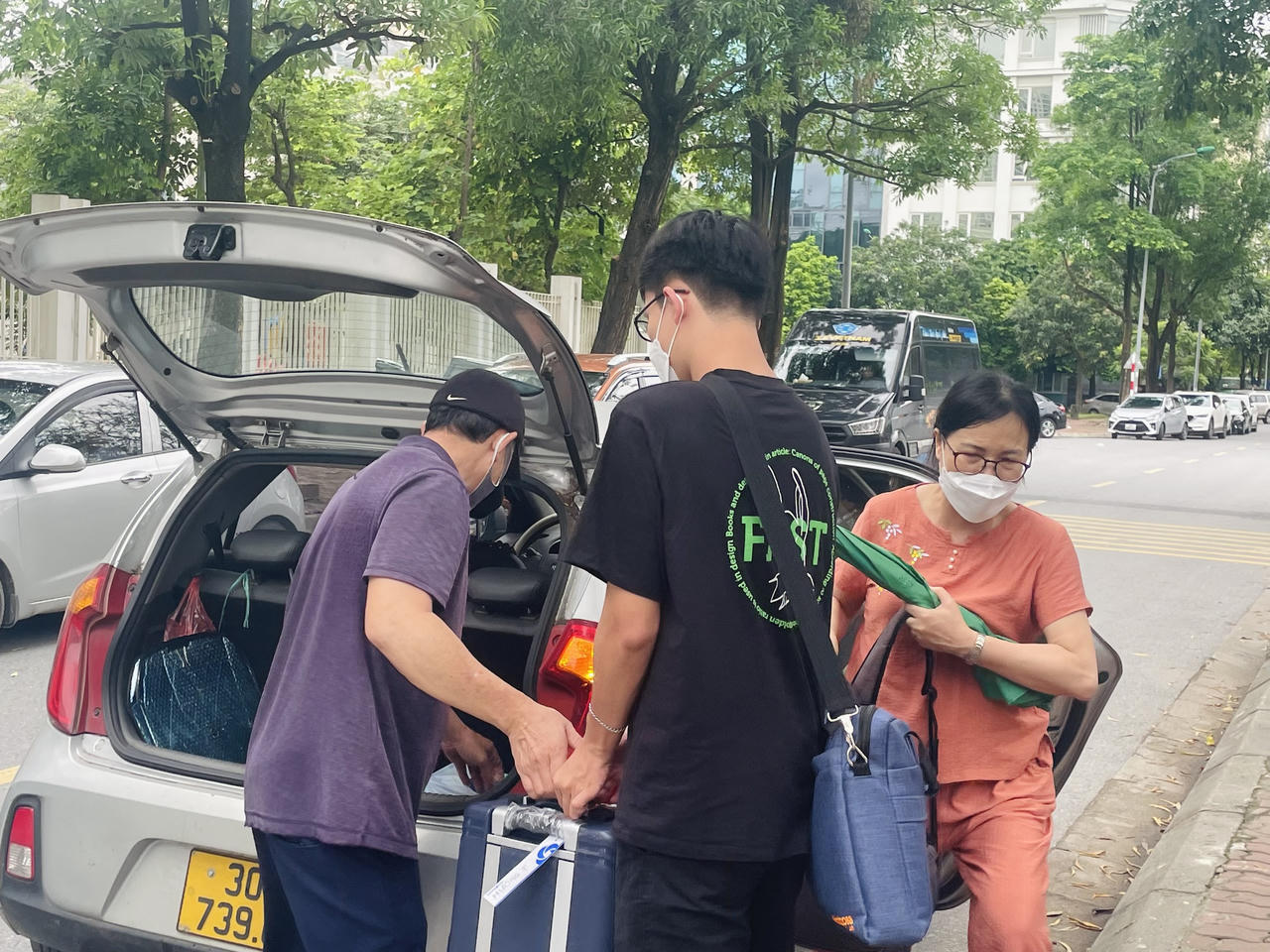 Hơn 1 triệu thí sinh cả nước làm thủ tục thi tốt nghiệp THPT