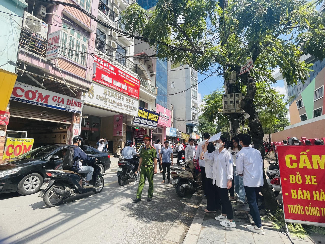 'Vợ nhặt' vào đề thi tốt nghiệp môn Ngữ văn, thí sinh đánh giá đề vừa sức