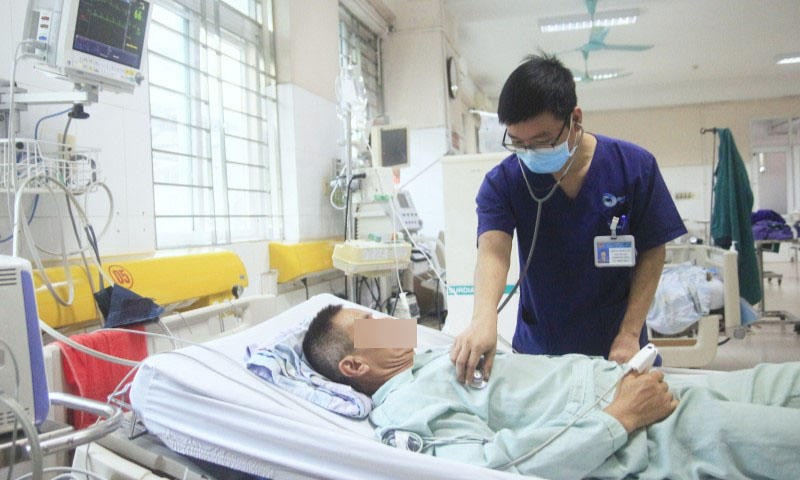 Người đàn ông suýt chết sau khi ăn canh củ ấu tàu