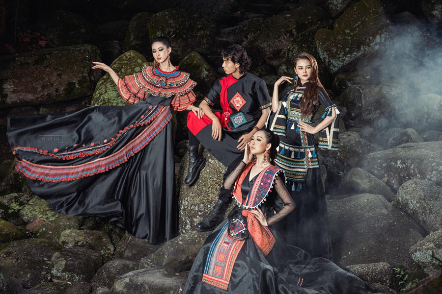 Rộn ràng nghề thổ cẩm