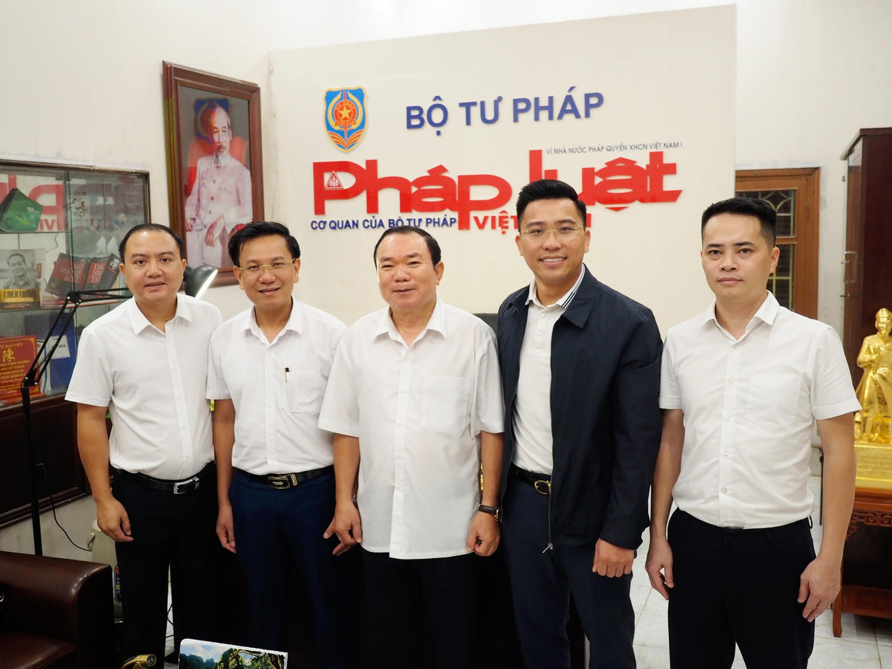 Báo Pháp luật Việt Nam: Lan tỏa và kết nối 