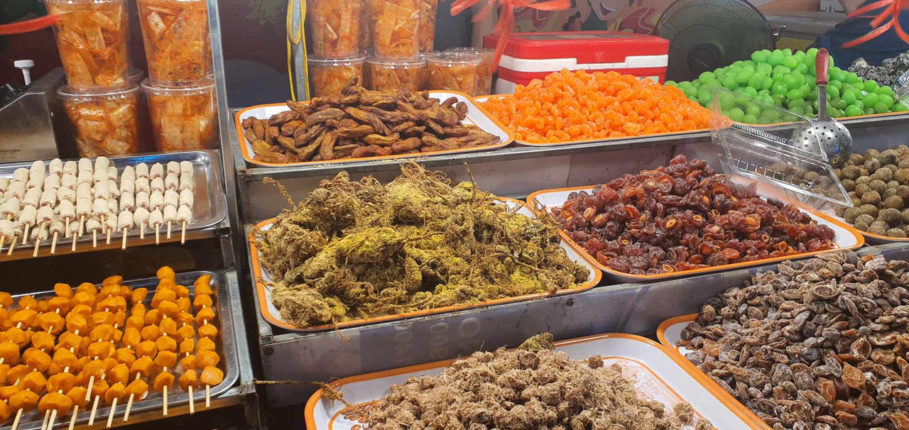 'Biển người' đổ về phố Hàng Mã trước thềm Trung thu