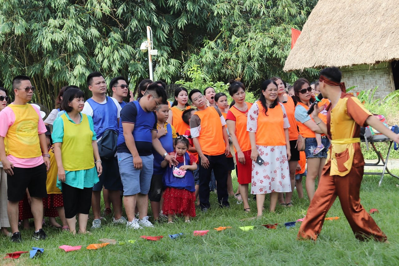 Báo Pháp luật Việt Nam tổ chức Trung thu cho con em cán bộ, phóng viên