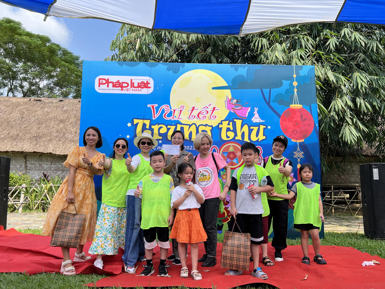 Báo Pháp luật Việt Nam tổ chức Trung thu cho con em cán bộ, phóng viên