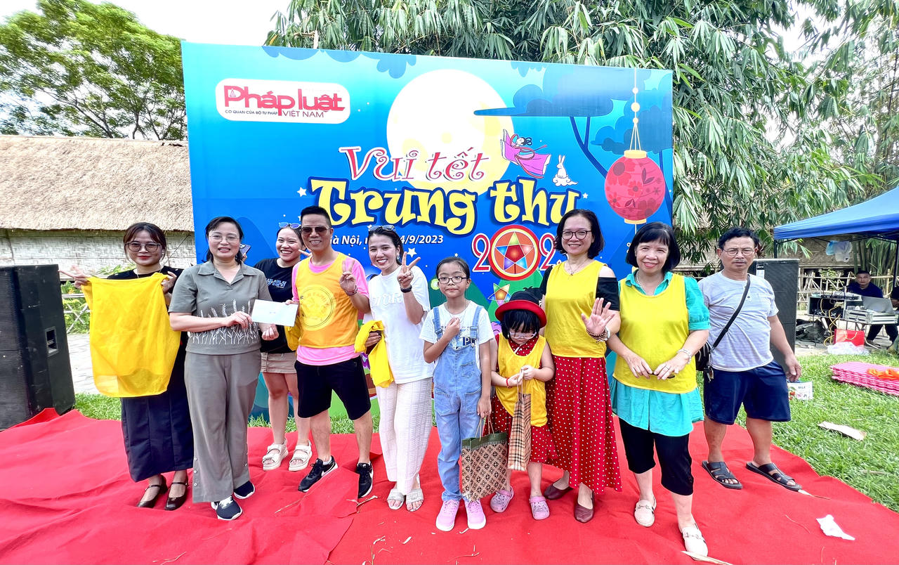 Báo Pháp luật Việt Nam tổ chức Trung thu cho con em cán bộ, phóng viên