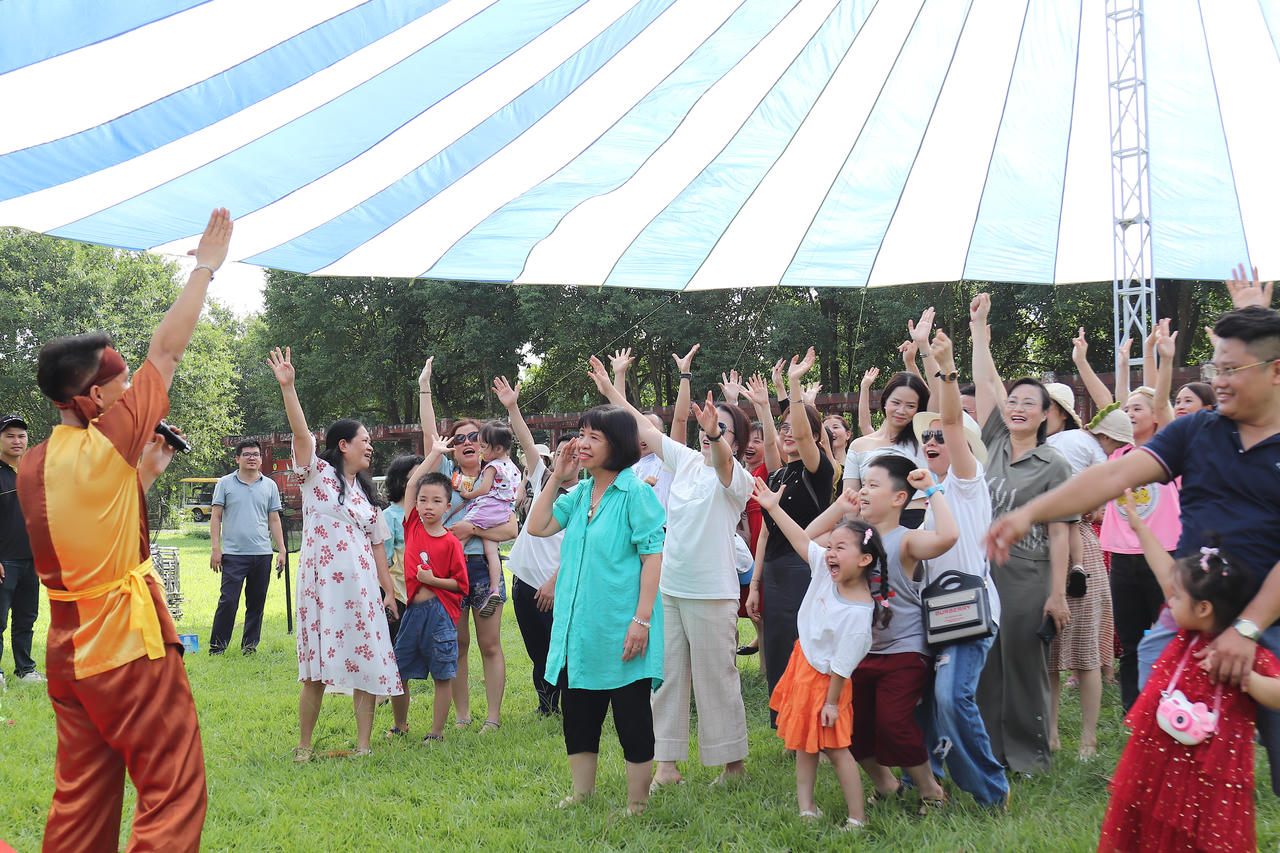 Báo Pháp luật Việt Nam tổ chức Trung thu cho con em cán bộ, phóng viên