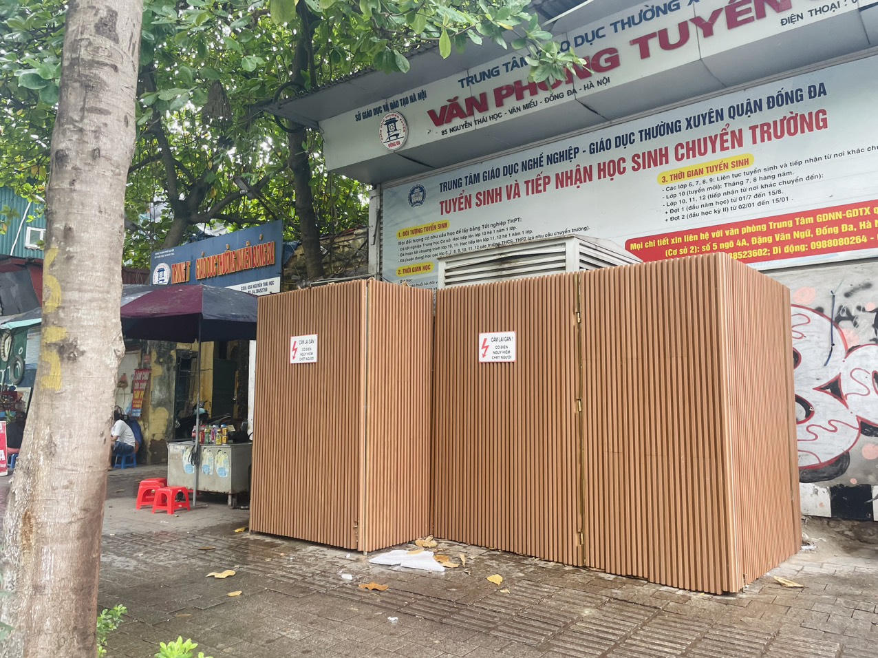 Loạt bốt điện ở Hà Nội được khoác 'áo chống rao vặt'