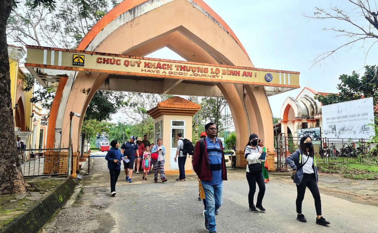 Kiến nghị đưa bức tượng di sản “lưu lạc” về thánh địa Mỹ Sơn