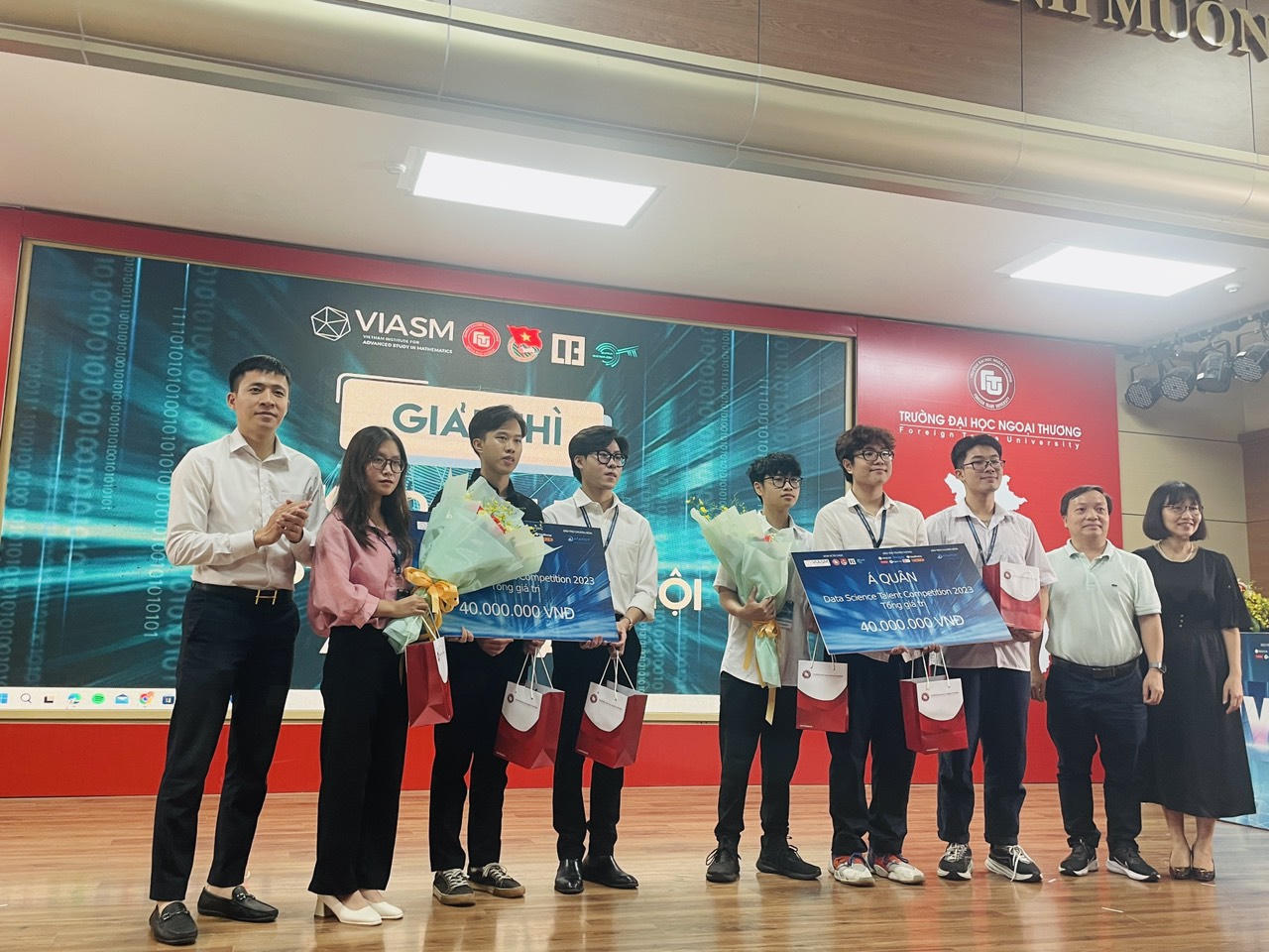 Lộ diện 2 Quán quân của cuộc thi Tìm kiếm Tài năng Khoa học dữ liệu 2023