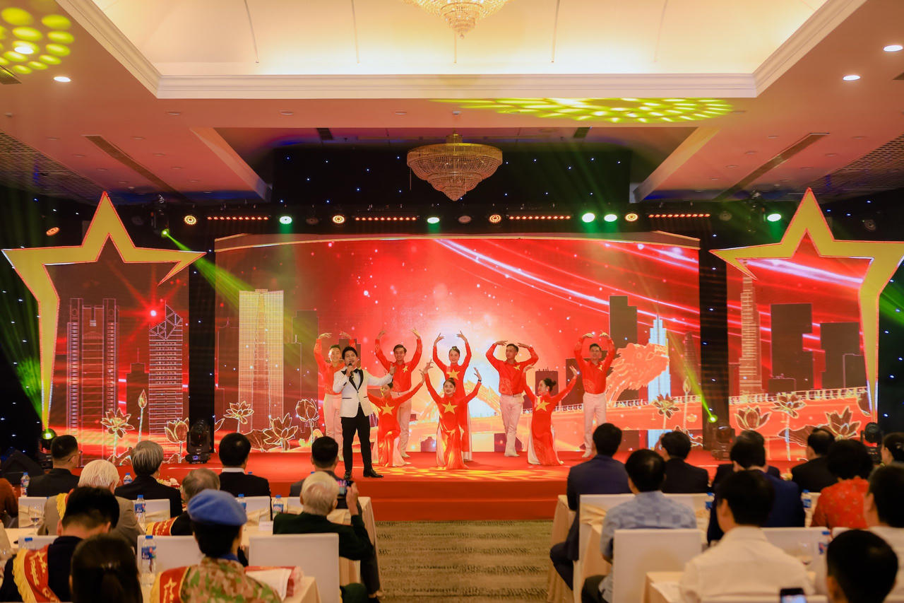 Toàn cảnh Lễ tôn vinh Gương sáng pháp luật năm 2023