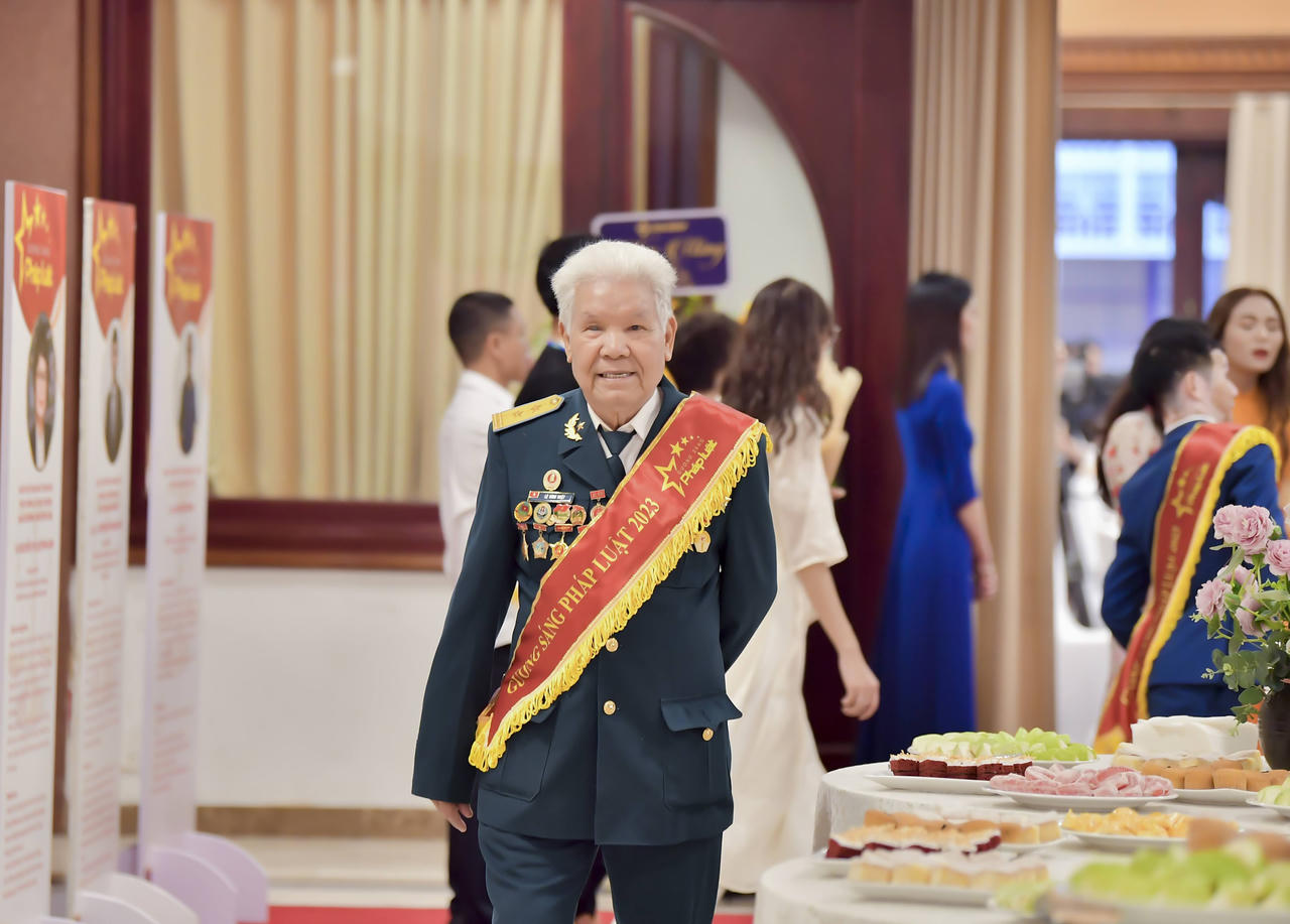 Toàn cảnh Lễ tôn vinh Gương sáng pháp luật năm 2023