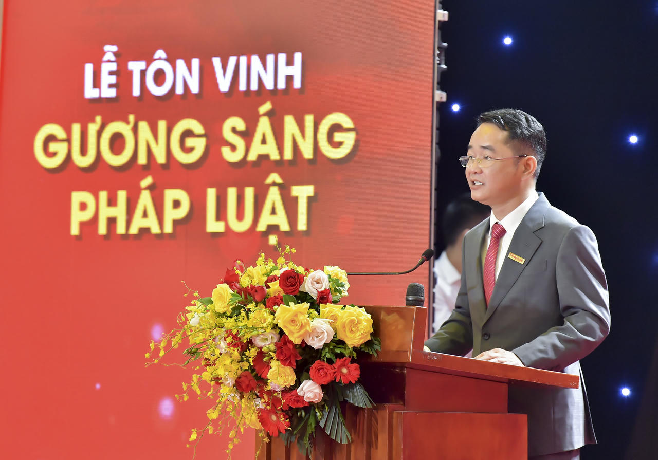Toàn cảnh Lễ tôn vinh Gương sáng pháp luật năm 2023