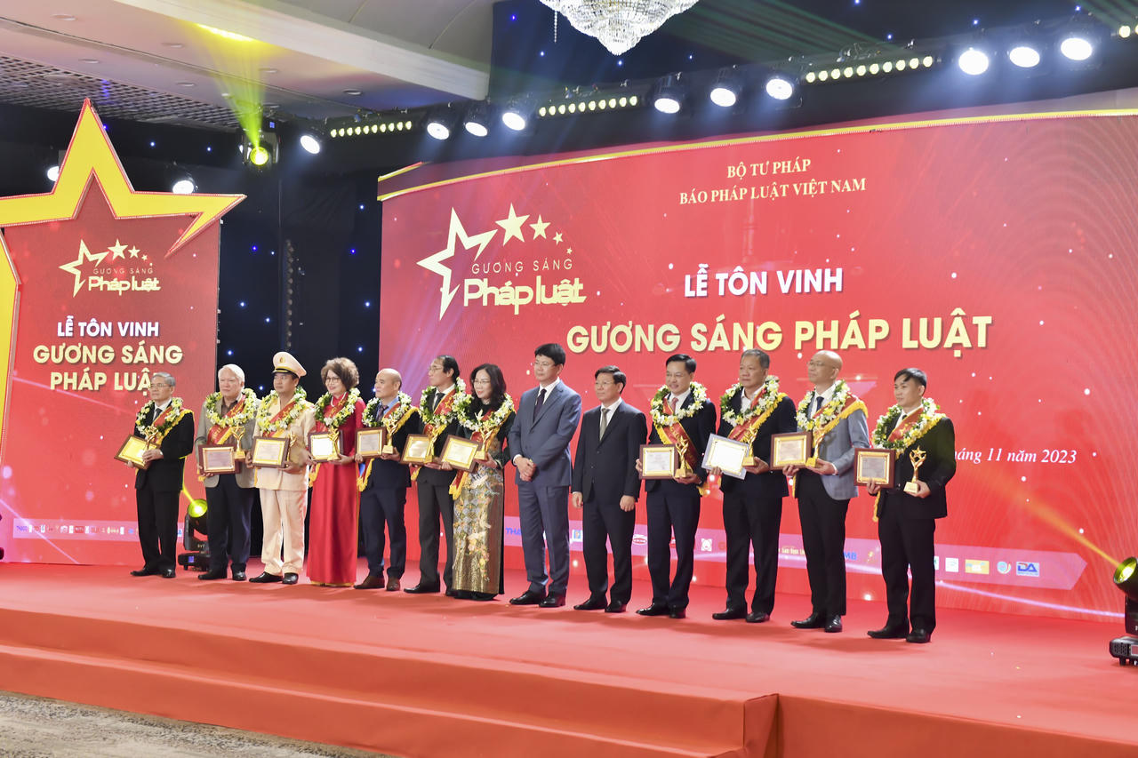 Toàn cảnh Lễ tôn vinh Gương sáng pháp luật năm 2023
