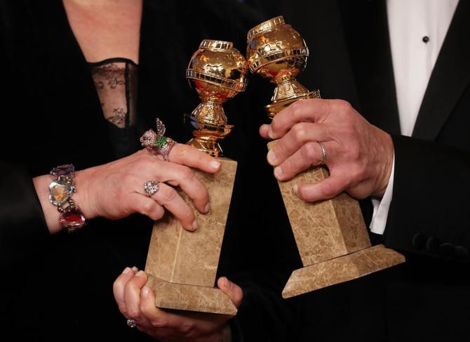 Nghệ sĩ quốc tế: Giá 'đắt' khi lệch chuẩn