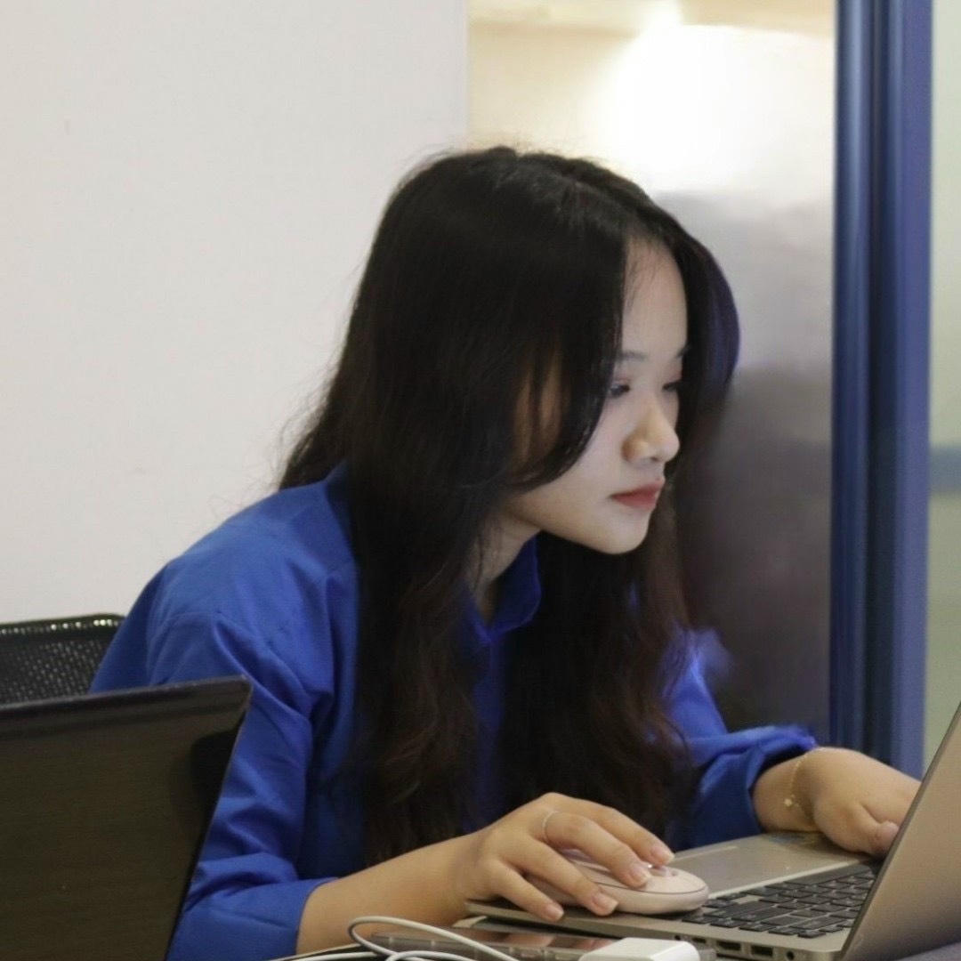 Phố phường Hà Nội rộn ràng hưởng ứng Ngày Pháp luật Việt Nam