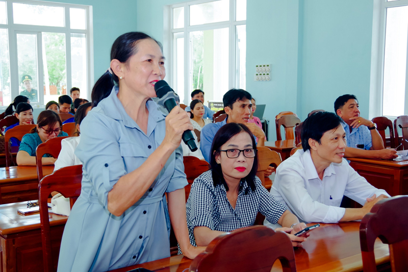 Sôi nổi hoạt động hưởng ứng ngày Pháp luật Việt Nam trên cả nước