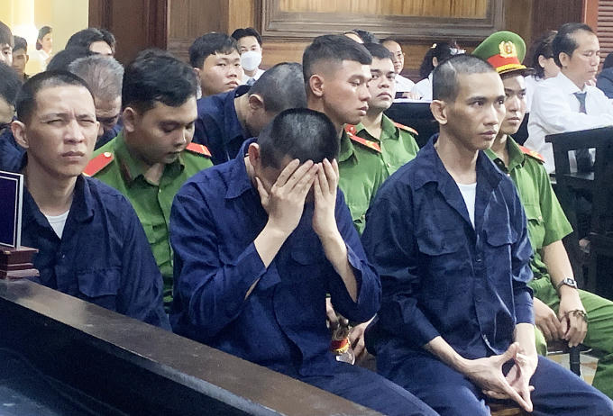 Đường dây vận chuyển, mua bán 168kg ma túy tại TP HCM: VKS đề nghị 18 án tử hình