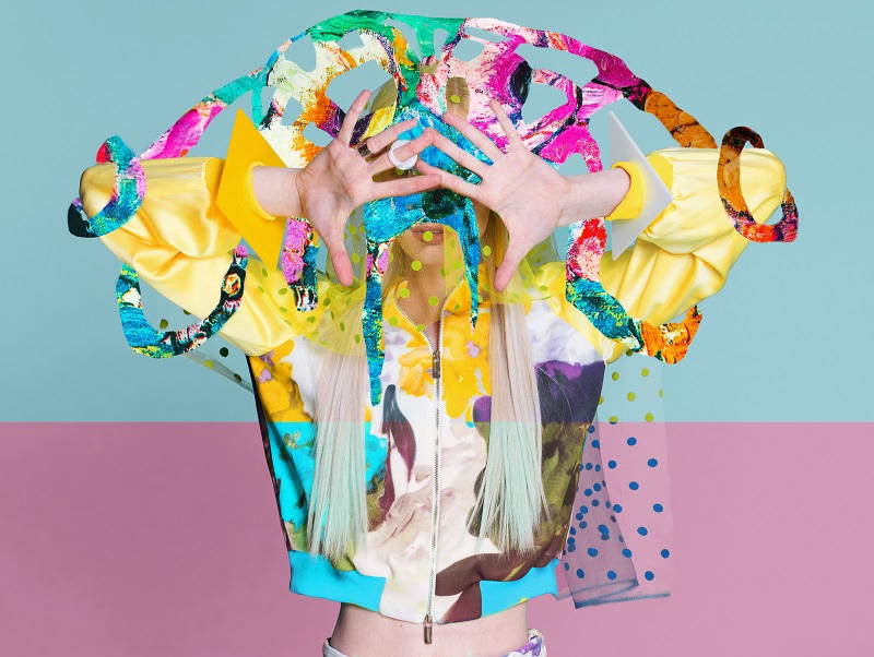 Sống đời “phông bạt”