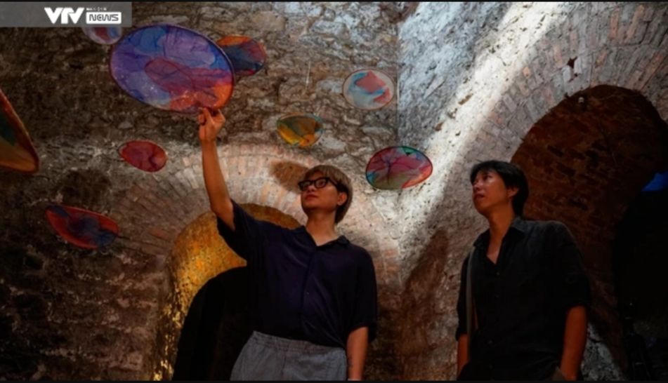 Ngắm các nhà máy, kho xưởng, tháp nước “ngủ quên” thành di sản công nghiệp 