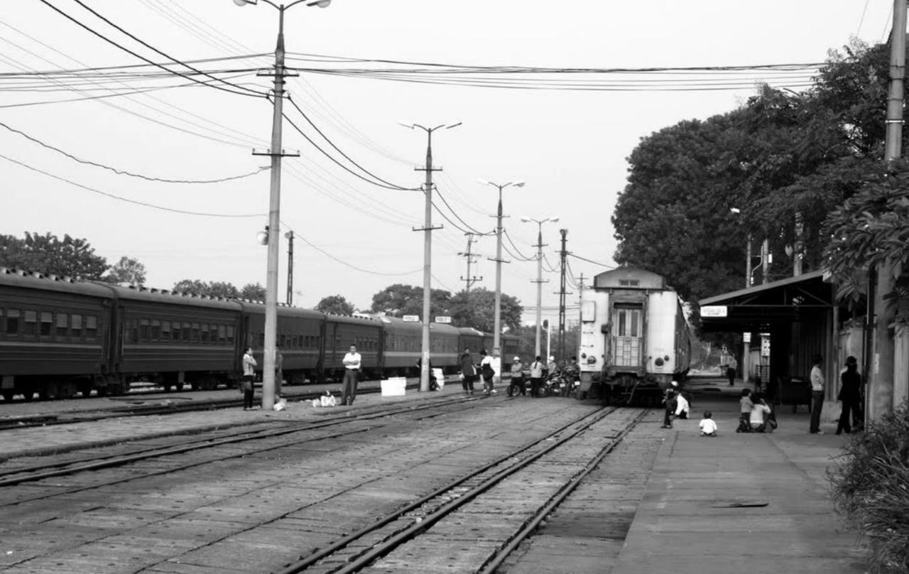 Ngắm các nhà máy, kho xưởng, tháp nước “ngủ quên” thành di sản công nghiệp 