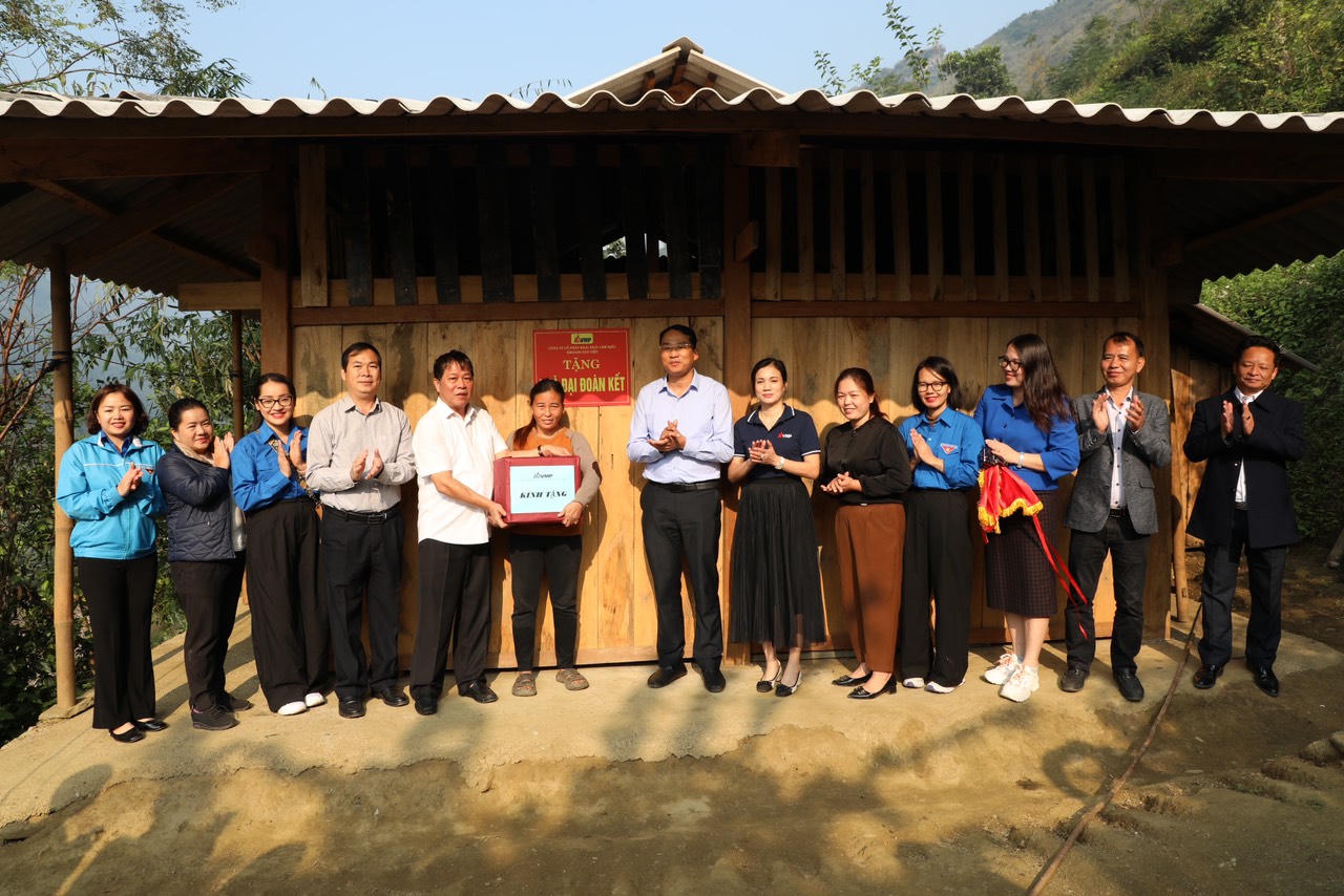 VMPCO hỗ trợ 2,2 tỷ đồng xây nhà đại đoàn kết tại Cao Bằng