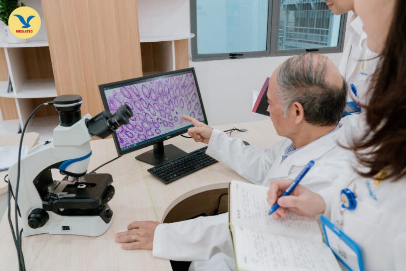 Trung tâm Xét nghiệm đầu tiên tại Việt Nam đạt song hành chứng chỉ quốc tế ISO 15189:2012 và CAP