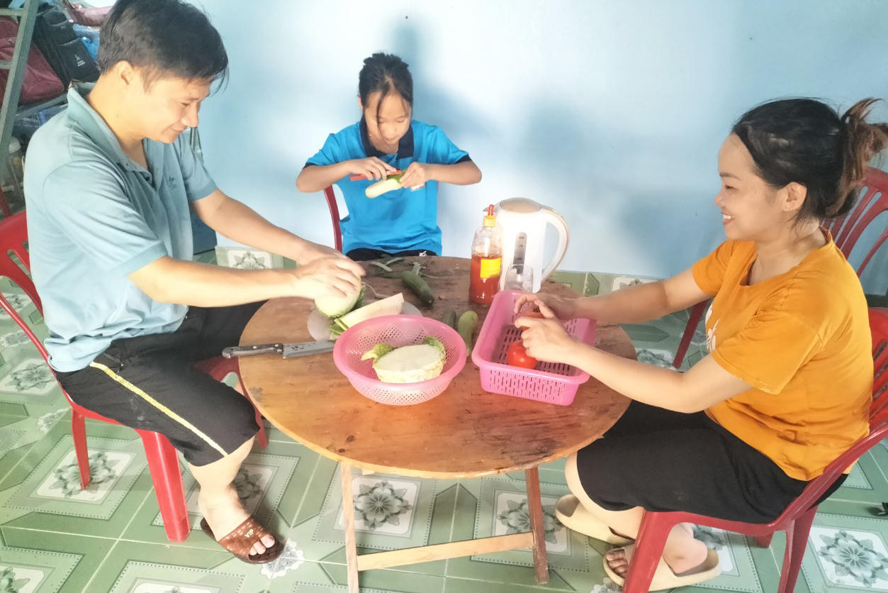 Vạn dặm yêu thương