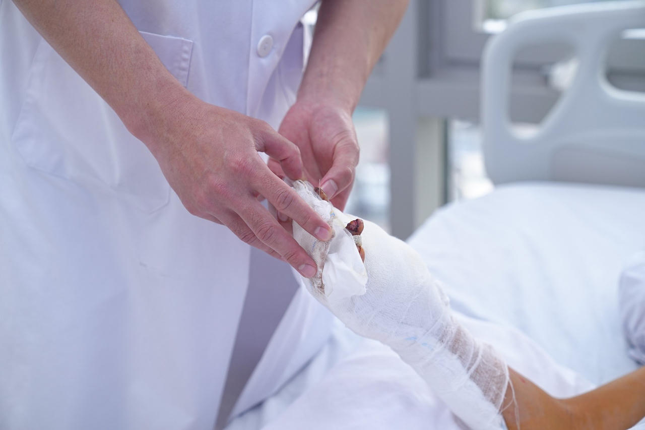 Cảnh báo tai nạn do tự chế pháo dịp giáp Tết