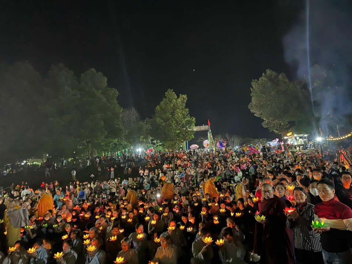 Phật tử cả nước hướng về ngày Đức Phật thành đạo 8/12 âm lịch
