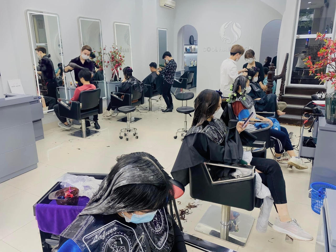 Những nghề 'hốt bạc' cận Tết