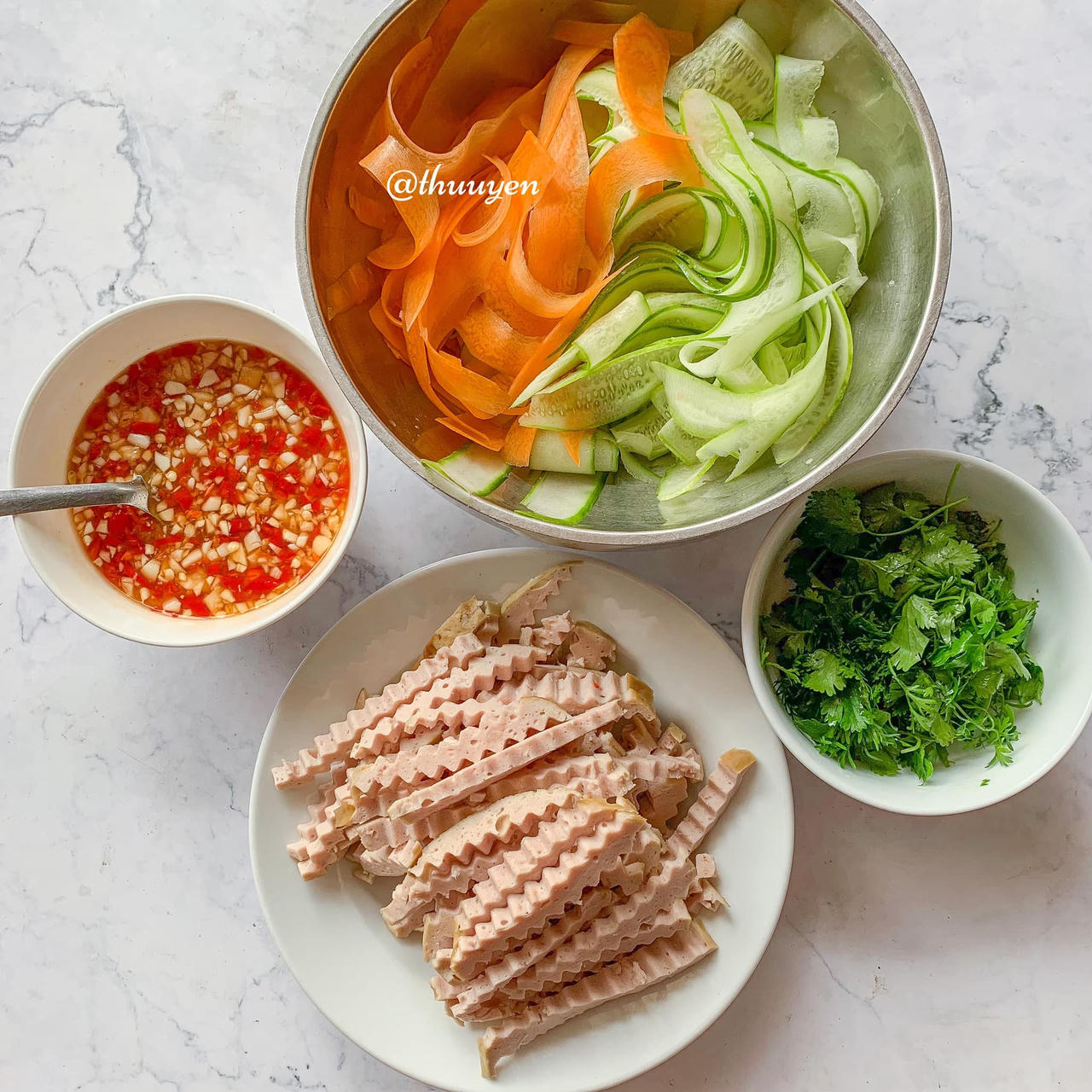 Biến thức ăn thừa thành món chống ngán ngày Tết