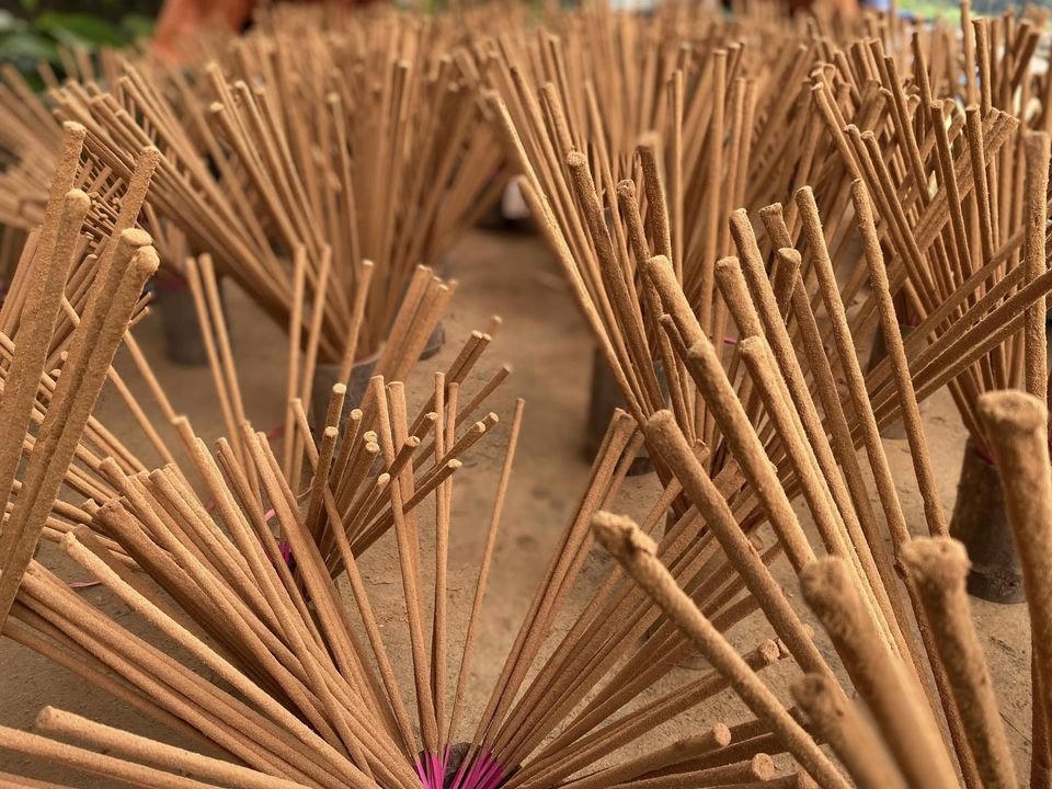 Vấn vương nghề làm hương truyền thống của người Giáy