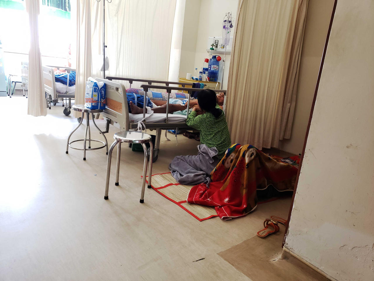 'Phận Tết' của những 'ôsin' trong bệnh viện