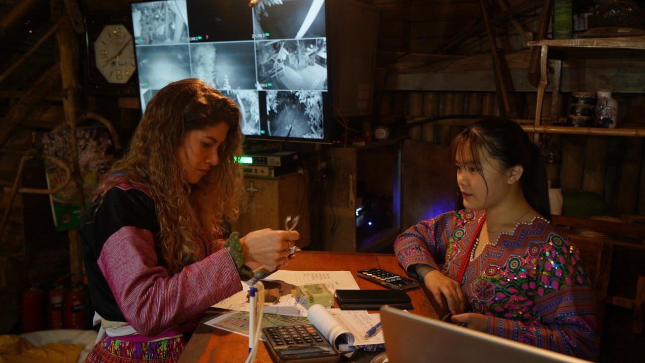 Sắc xuân trên bản Mông Hua Tạt 