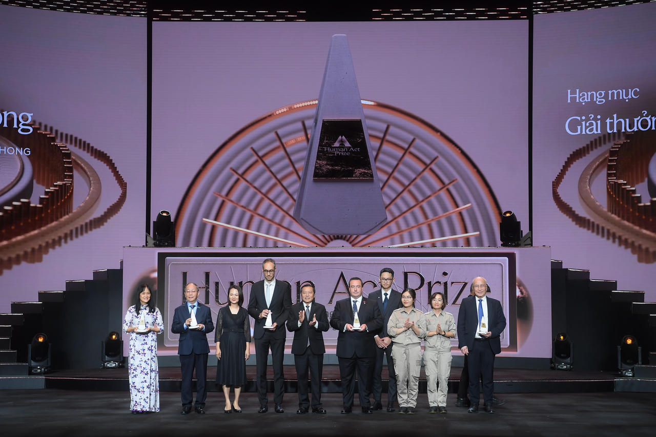 Những nỗ lực vì cộng đồng để xã hội thêm nhân văn, tốt đẹp