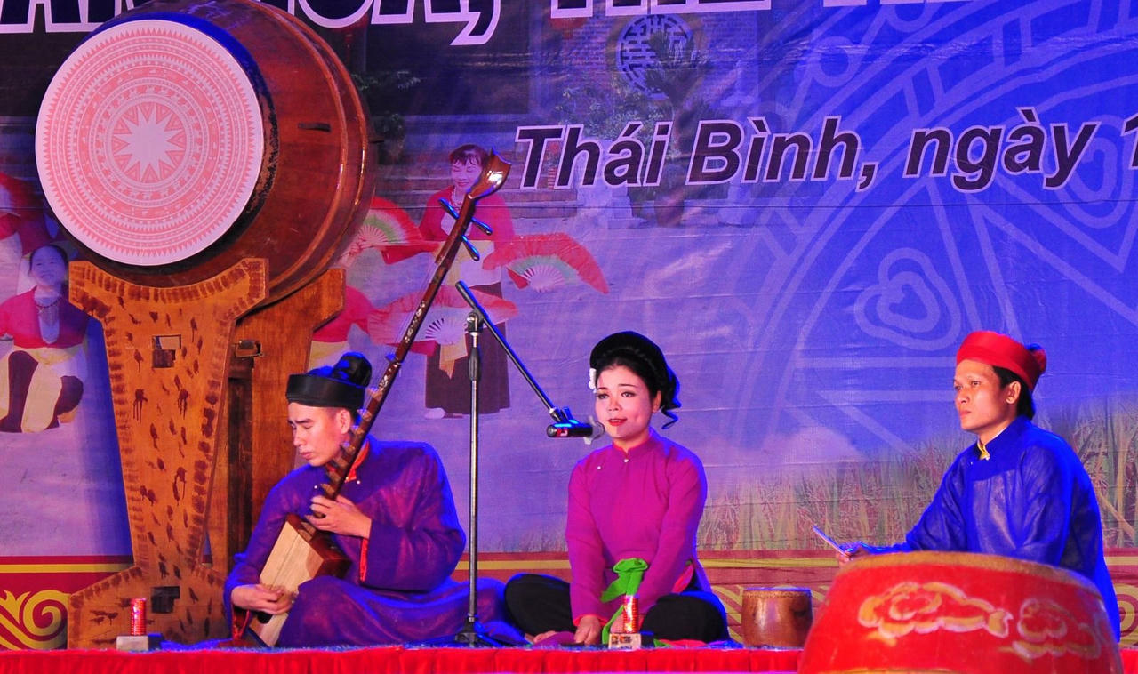 Chuyện bảo tồn ca trù ở miền quê lúa…