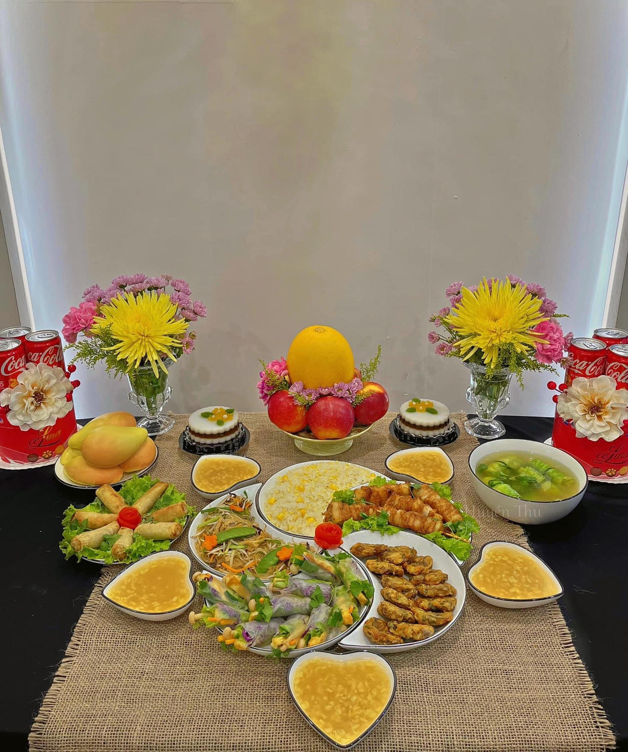 Thi nhau ‘khoe’ mâm cúng Rằm tháng Giêng trên mạng xã hội