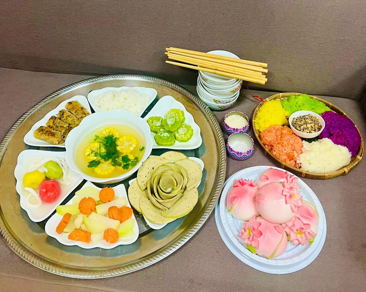 Thi nhau ‘khoe’ mâm cúng Rằm tháng Giêng trên mạng xã hội