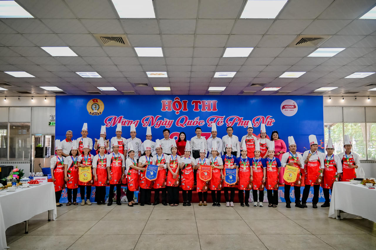 Hội thi nấu ăn và kéo co nhân ngày Quốc tế Phụ nữ 8/3 tại Vedan Việt Nam