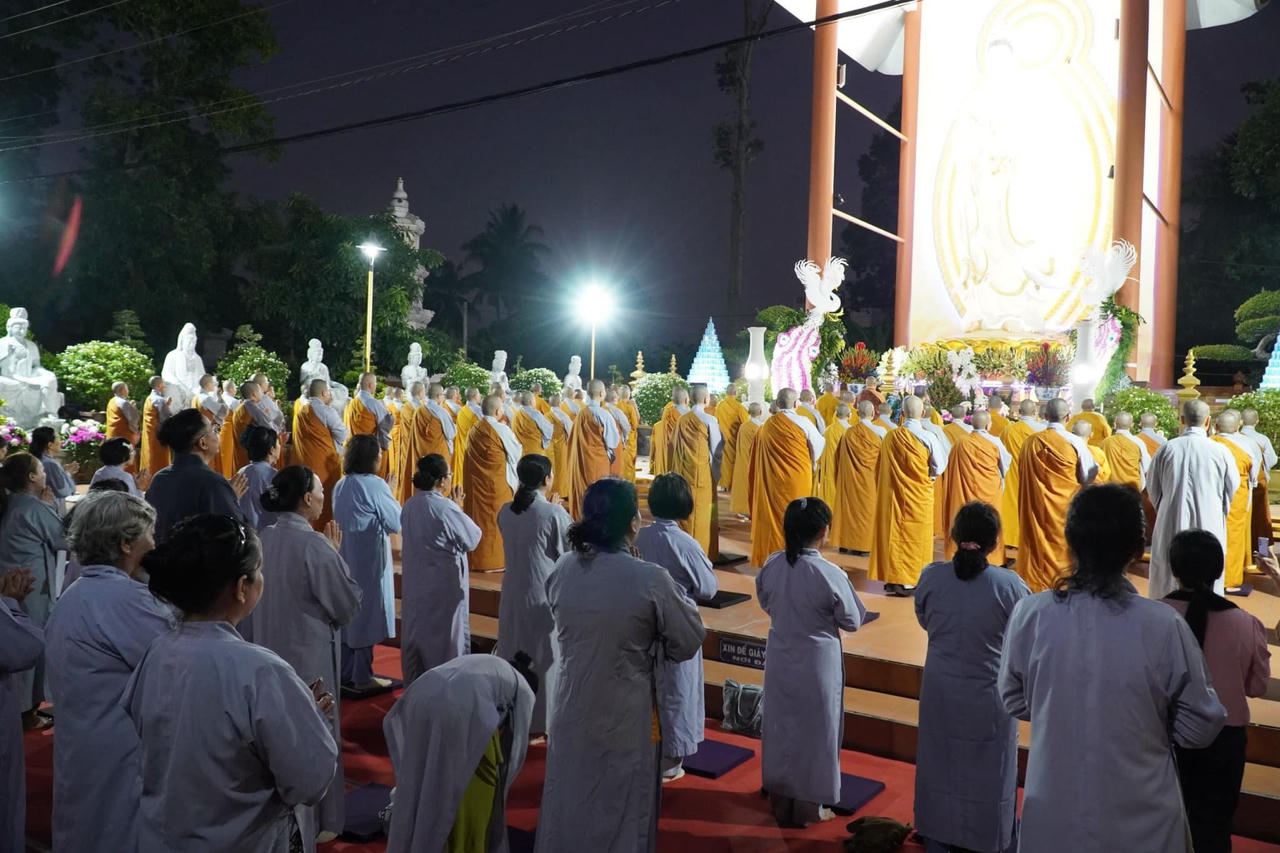 Phật tử cả nước hướng về ngày vía Quán Thế Âm Bồ Tát