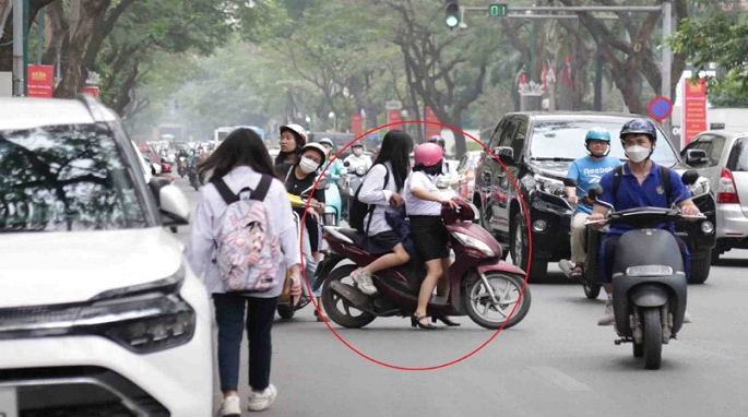 Lý do khiến nhiều học sinh bị CSGT xử phạt trên đường Hà Nội 