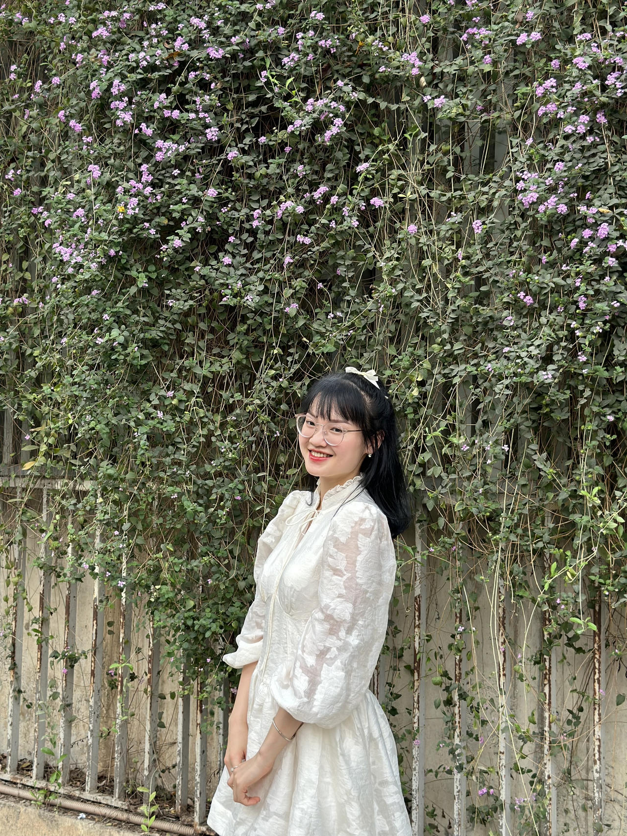 Giới trẻ 'vỡ mộng' đường hoa tím hot nhất mạng xã hội