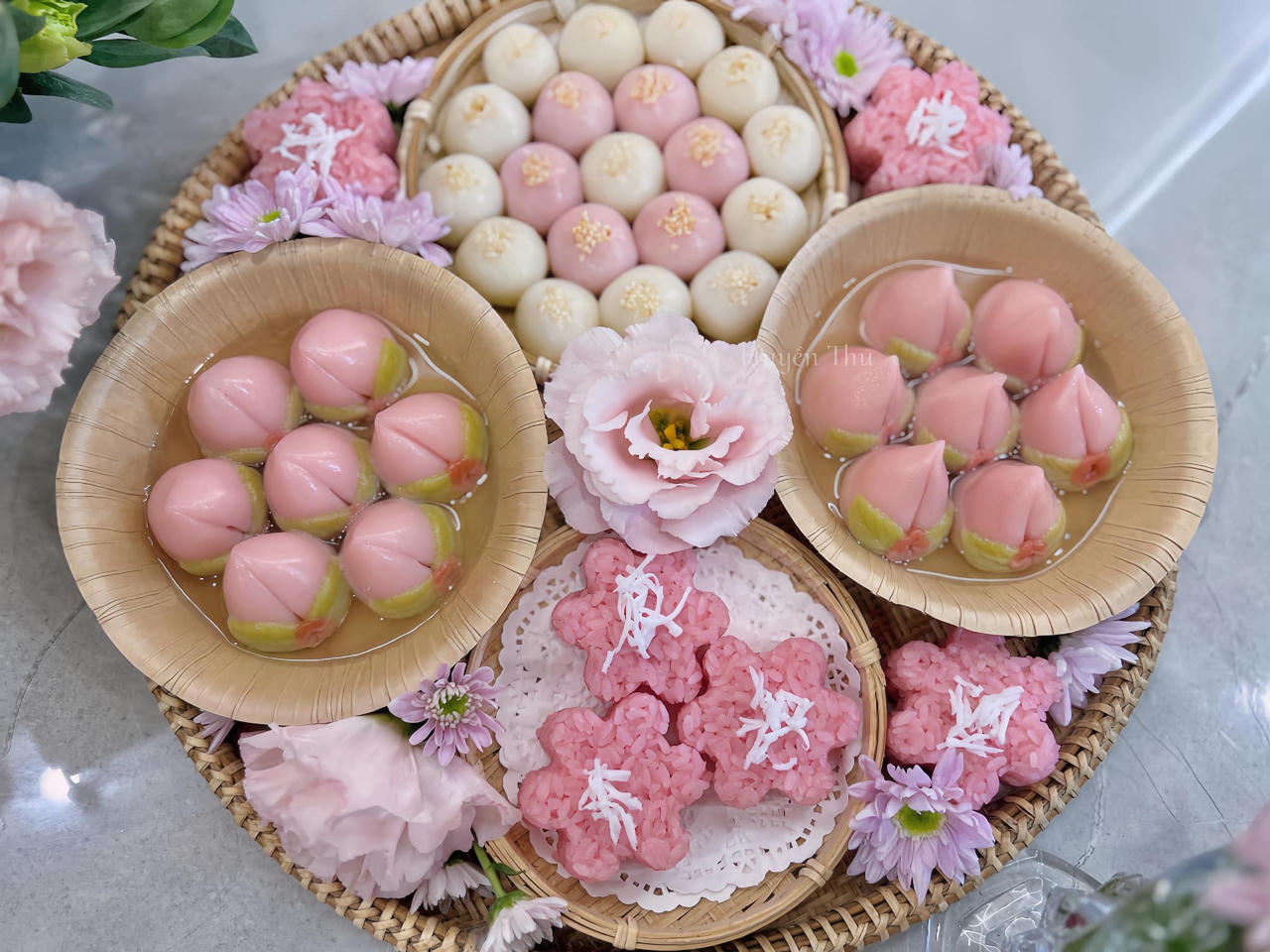 'Hút mắt' những mâm bánh trôi muôn hình, muôn sắc của cư dân mạng